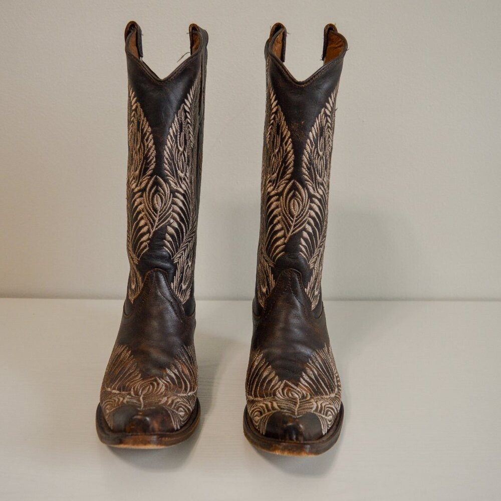 Circle G Feather Embroidered Snip Toe Western Boots - Picture 5 of 11